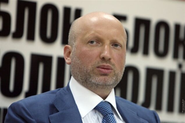 Турчинов: під першим номером на вибори піде Тимошенко