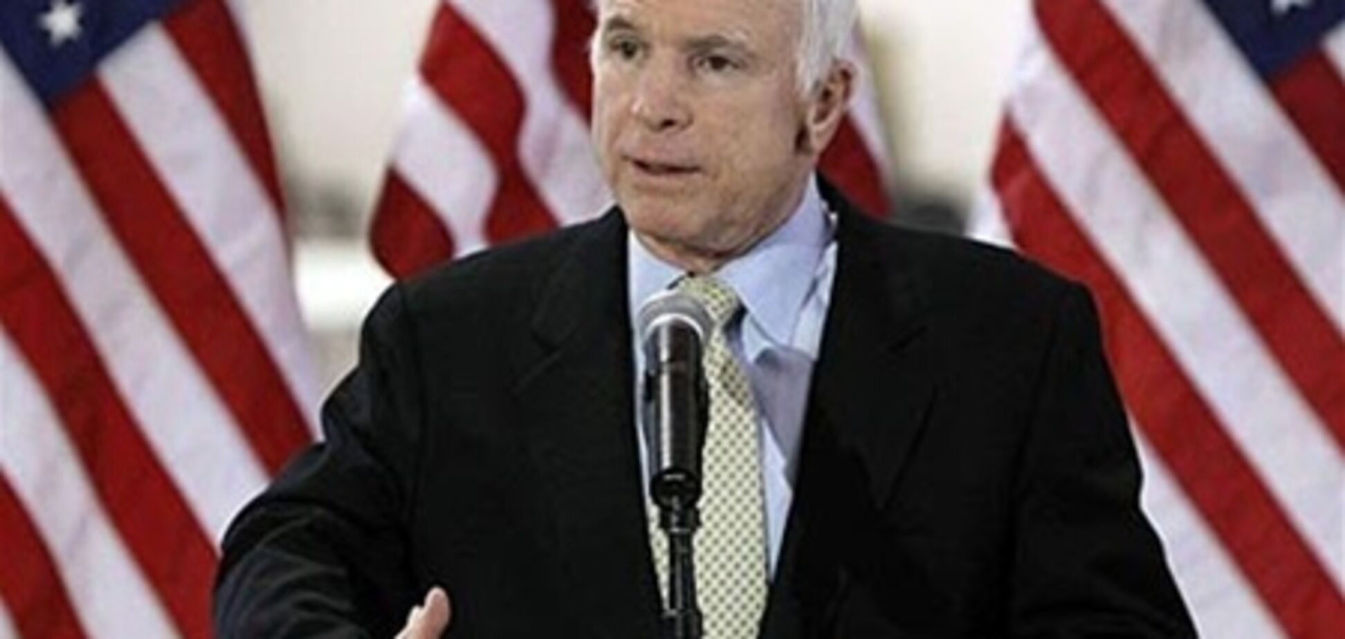 Маккейн призвал Обаму пересмотреть отношения с Пакистаном