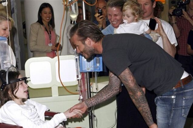 Бекхэм навестил детей в больнице