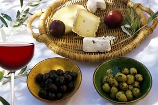 У Греції стають популярними рецепти виживання часів окупації