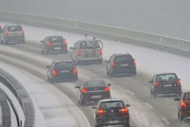 В Киеве будут основательно бороться со снегом, которого нет