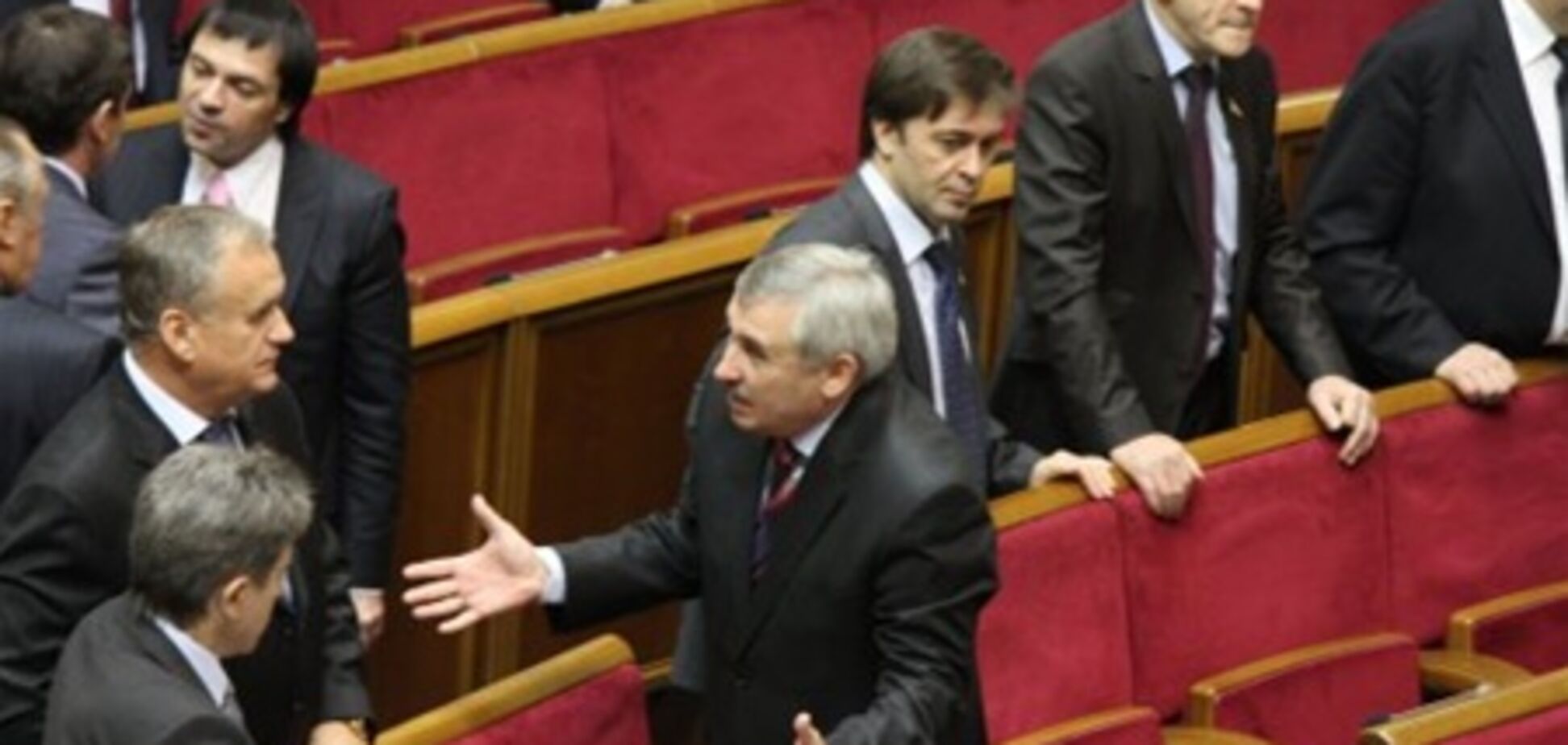 В БЮТ заявили, что блокируют Раду, требуя декриминализации Тимошенко