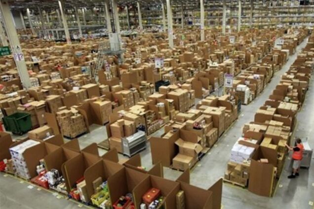 Склад интернет-магазина Amazon поражает воображение. Фото 