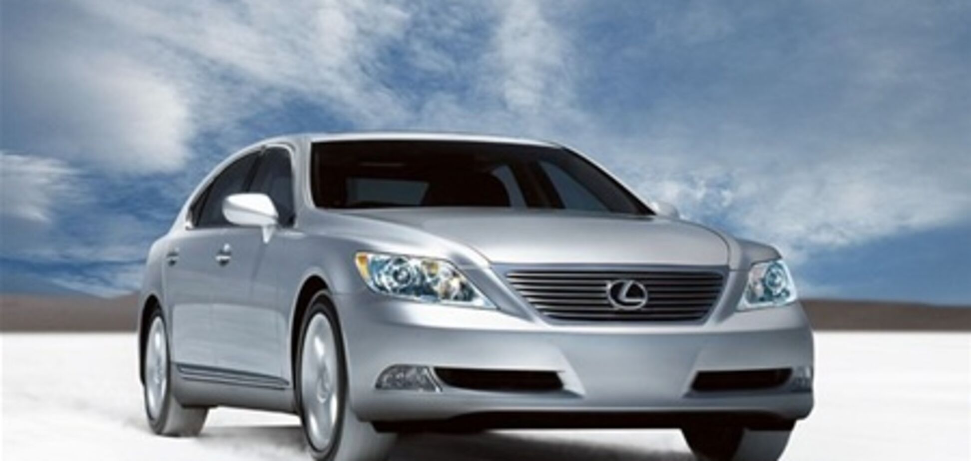 В Киеве угнали Lexus стоимостью полмиллиона