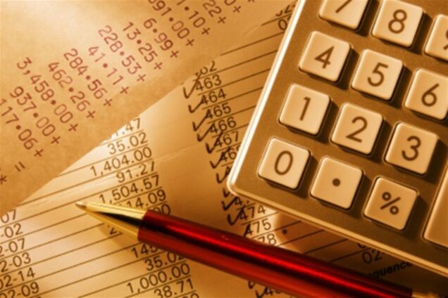 Прості українці платять в 50 разів більше податків, ніж багатії