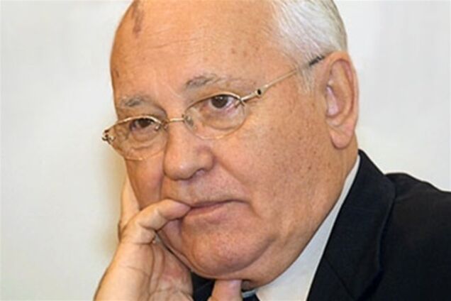 Горбачев призывает провести новые выборы в Госдуму