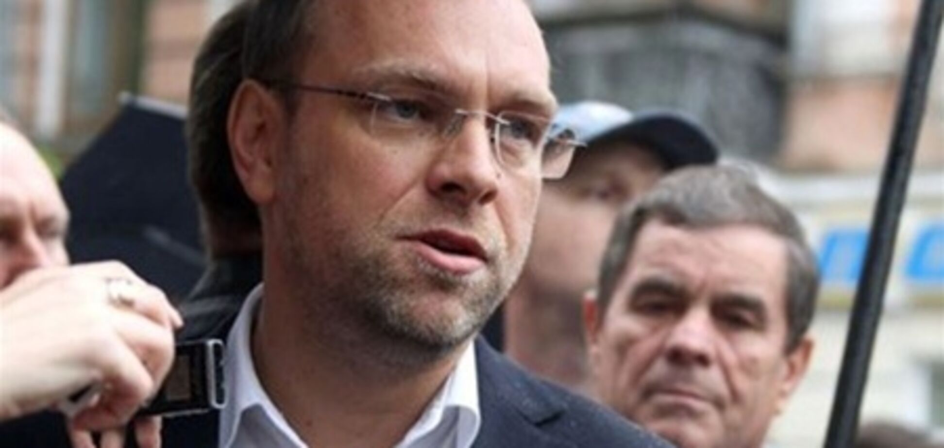 Сергей Власенко: власти намерены физически уничтожить Тимошенко и Луценко