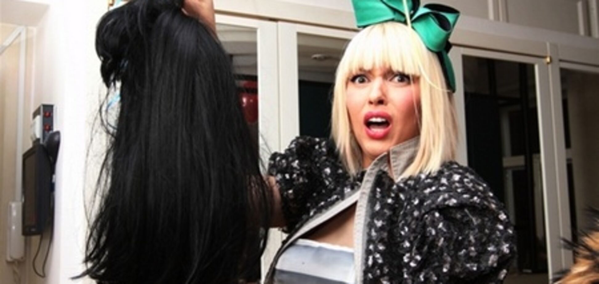 Полякова спонсирует мужа