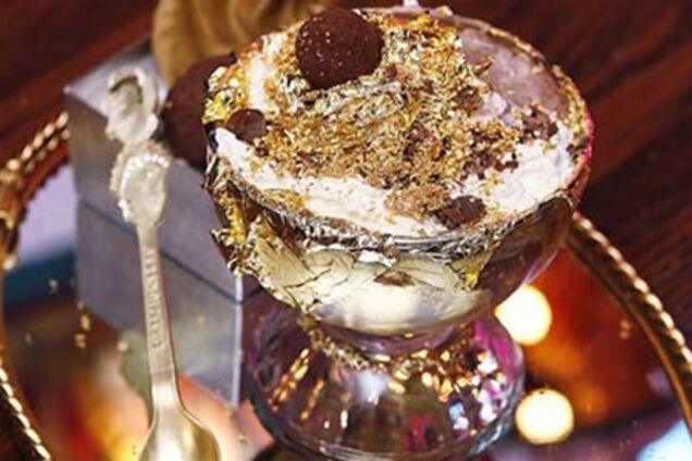 Британський бізнесмен з'їв найдорожчий десерт у світі за $ 34 тисячі