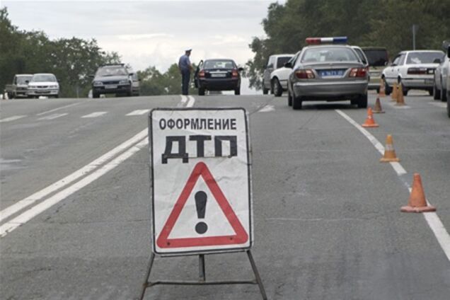 6 грудня сталося 93 ДТП: 16 загиблих