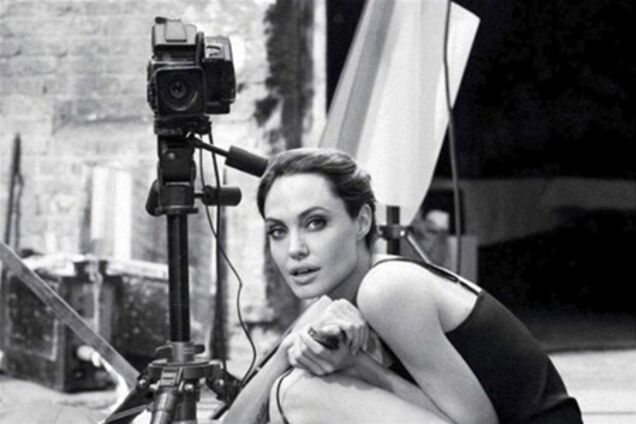 Джоли позирует для Marie Claire