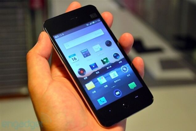 Первые живые фото китайского конкурента iPhone. Фото