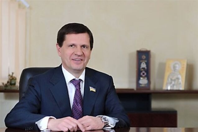 Костусев вывез из Украины свою семью – источник