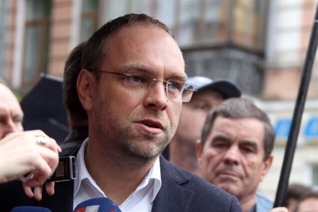 Власенко: засідання суду над Тимошенко у СІЗО - повний 'безпрєдєл'