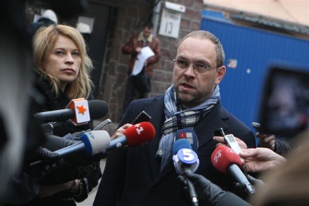 Власенко: суд в СИЗО - это варварство