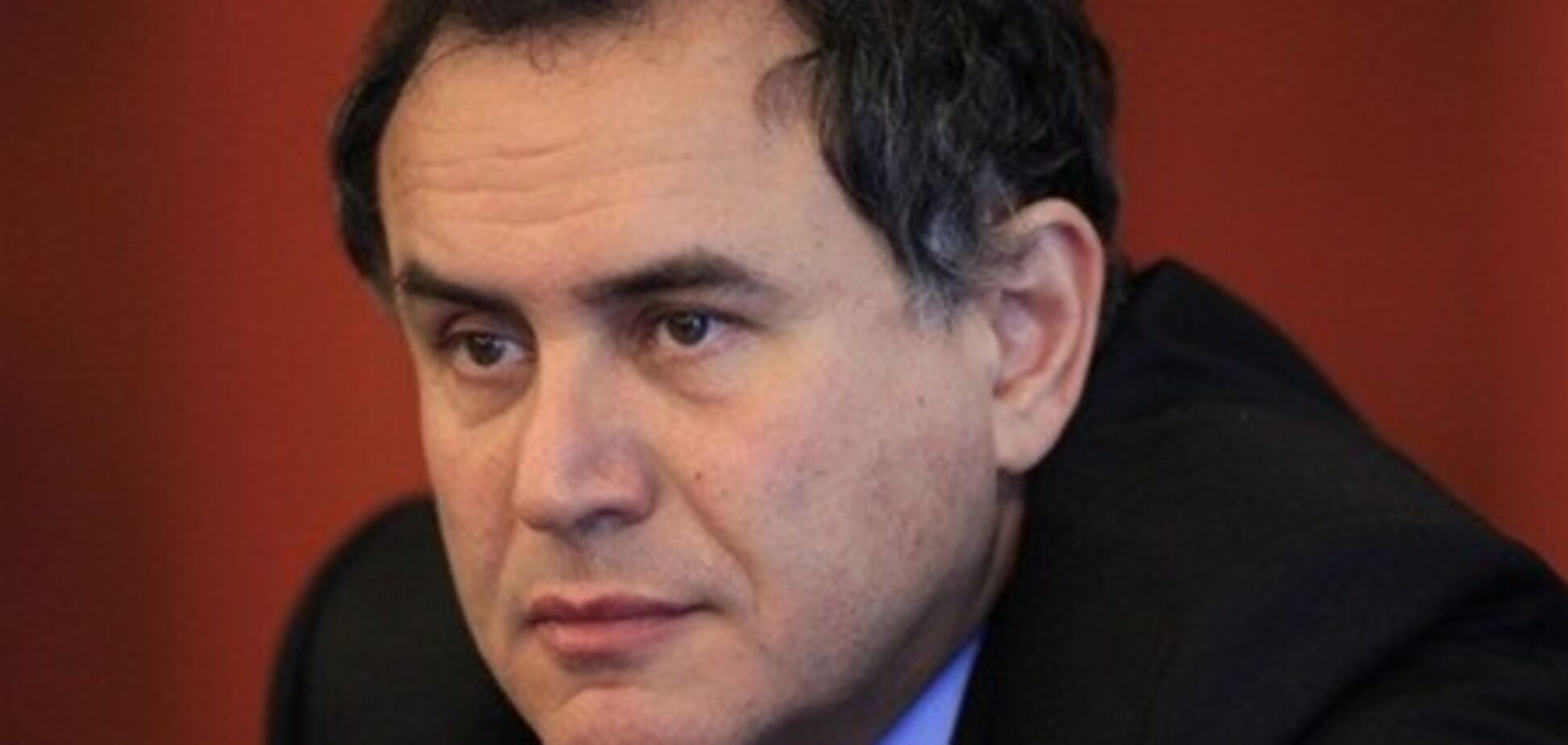 Рубини: евро обесценится на 30-40%