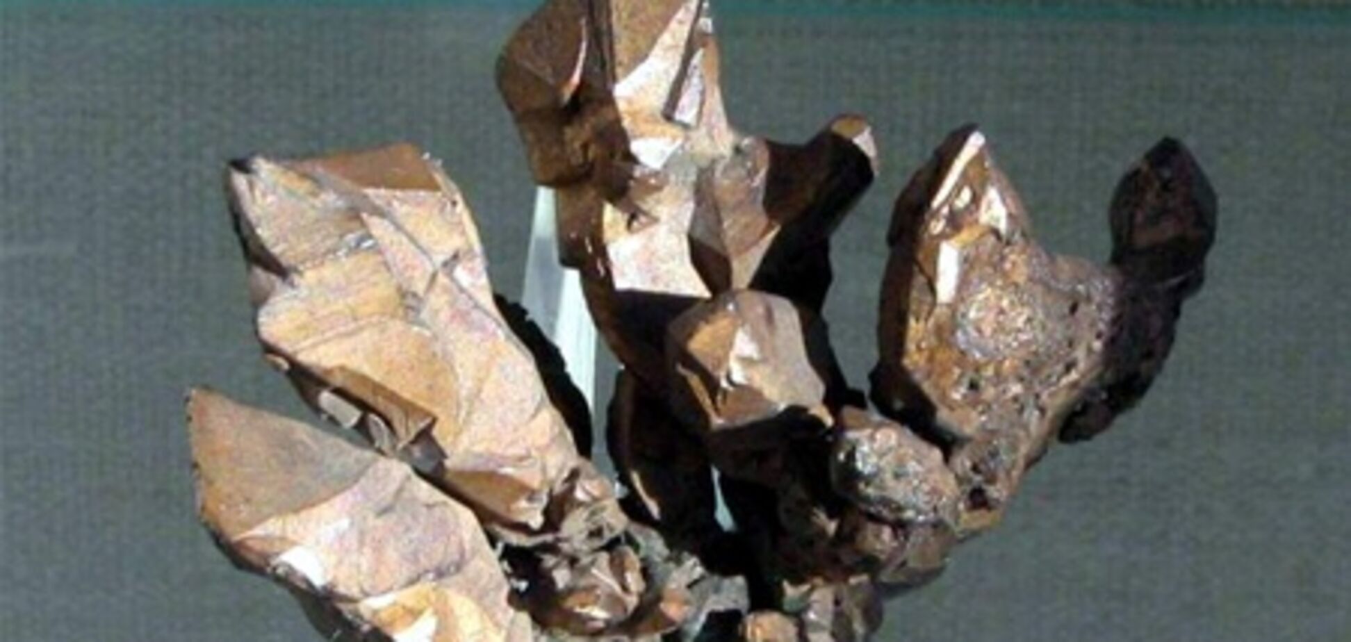 Медь достигла предела дороговизны