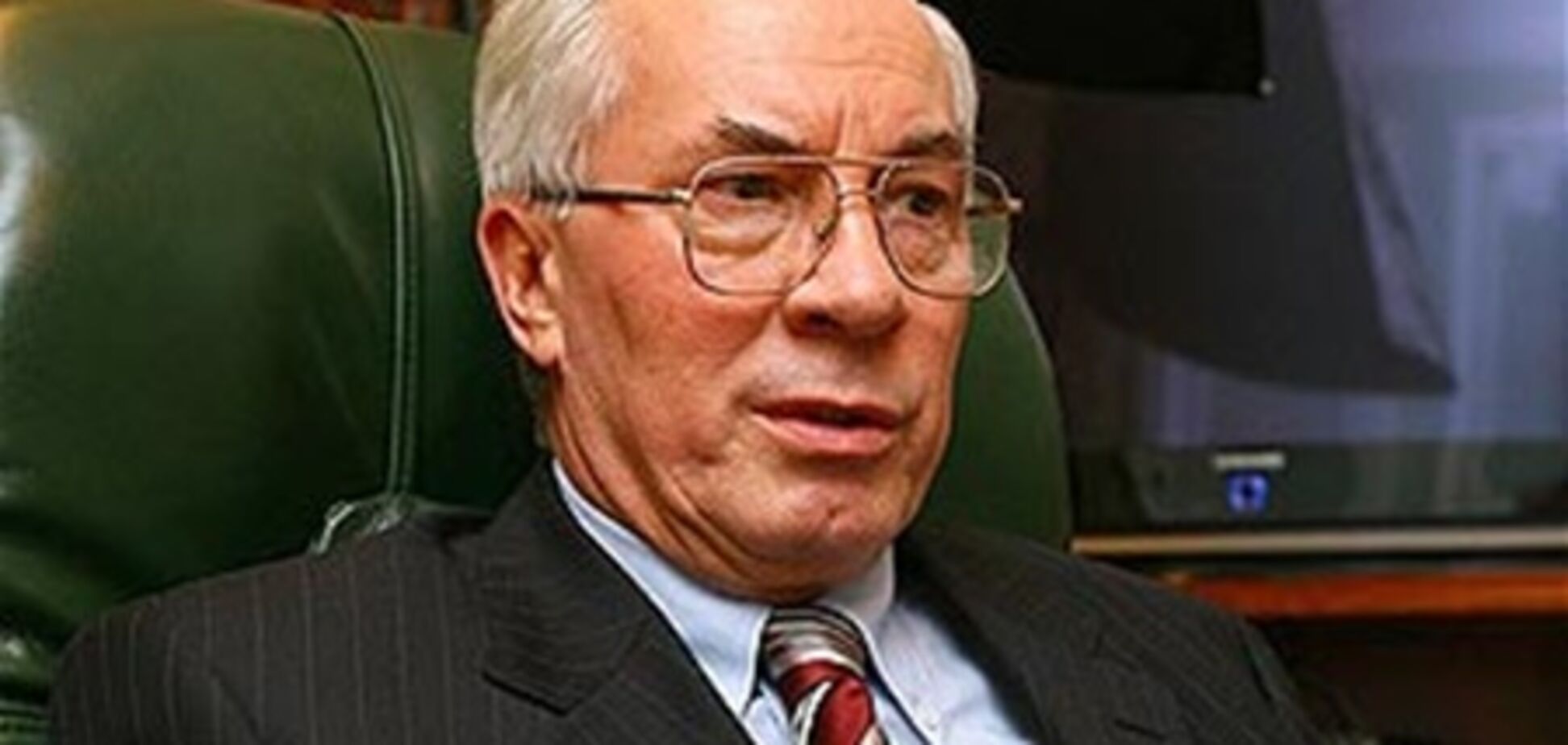 Черновецкий будет работать пока у него будет такой настрой - Азаров