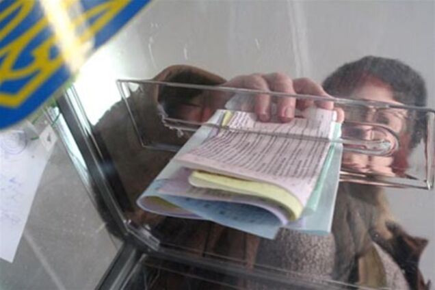 За Партию регионов готов проголосовать каждый третий