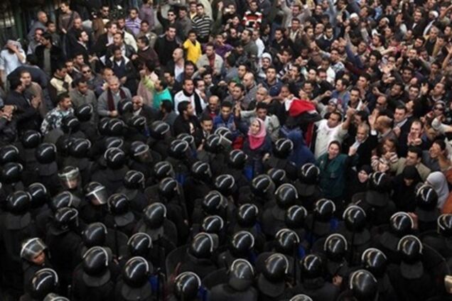 Єгипетські військові дали протестантам півгодини, щоб розійтися по домівках 