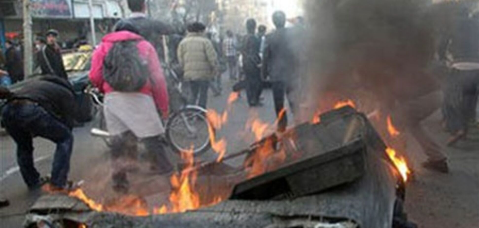 В Тегеране появились первые жертвы беспорядков