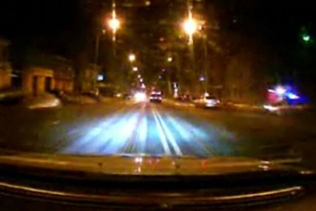 Гаишники сняли погоню за пьяным угонщиком авто