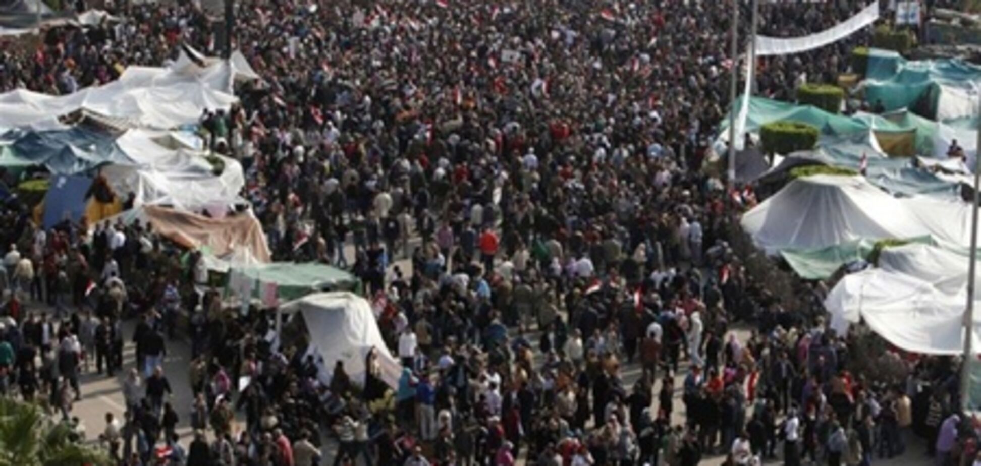 Демонстранты покинули центральную площадь Каира