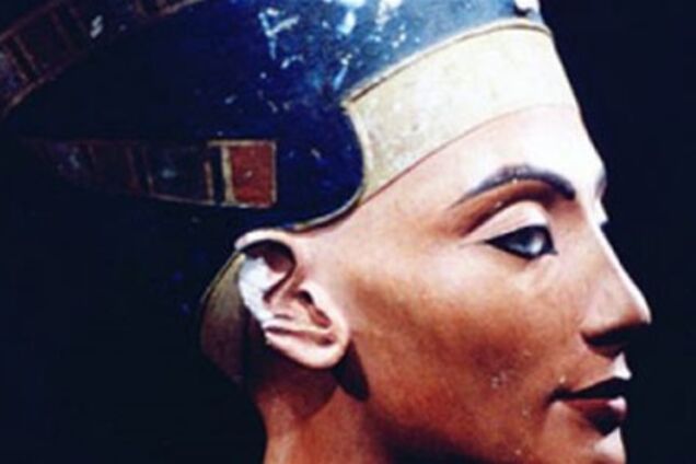 Раскрыт секрет состава косметики Нефертити