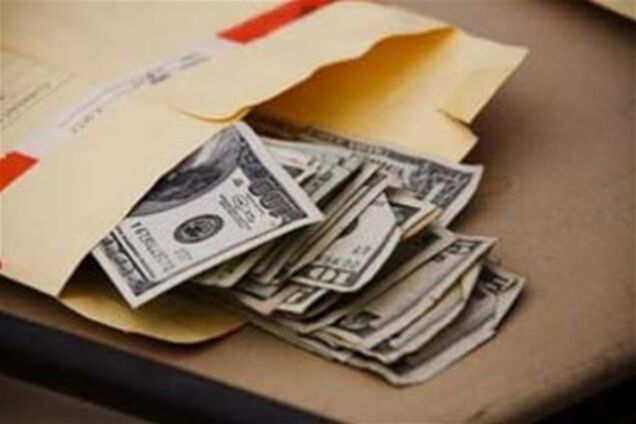 Президент предлагает ввести стократные штрафы за взятку