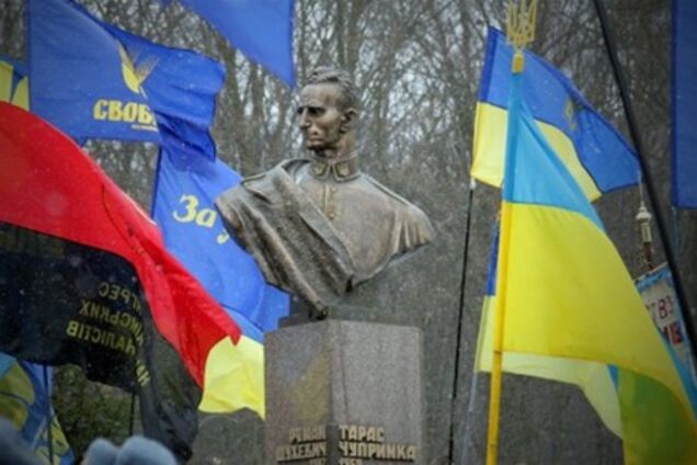 Высший админсуд оставил Шухевичу звание Героя Украины