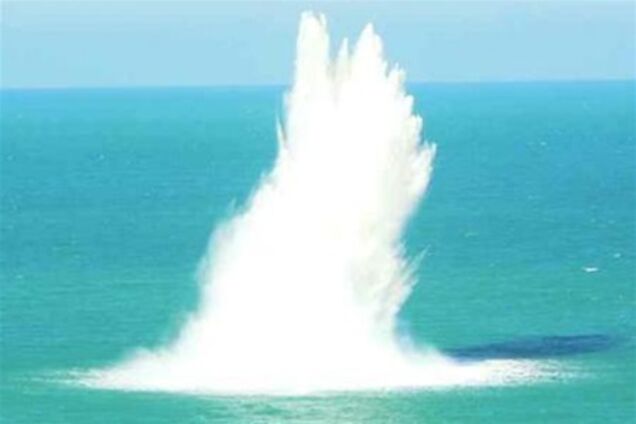 В Севастополе взорвали 500-килограммовую бомбу. Фото