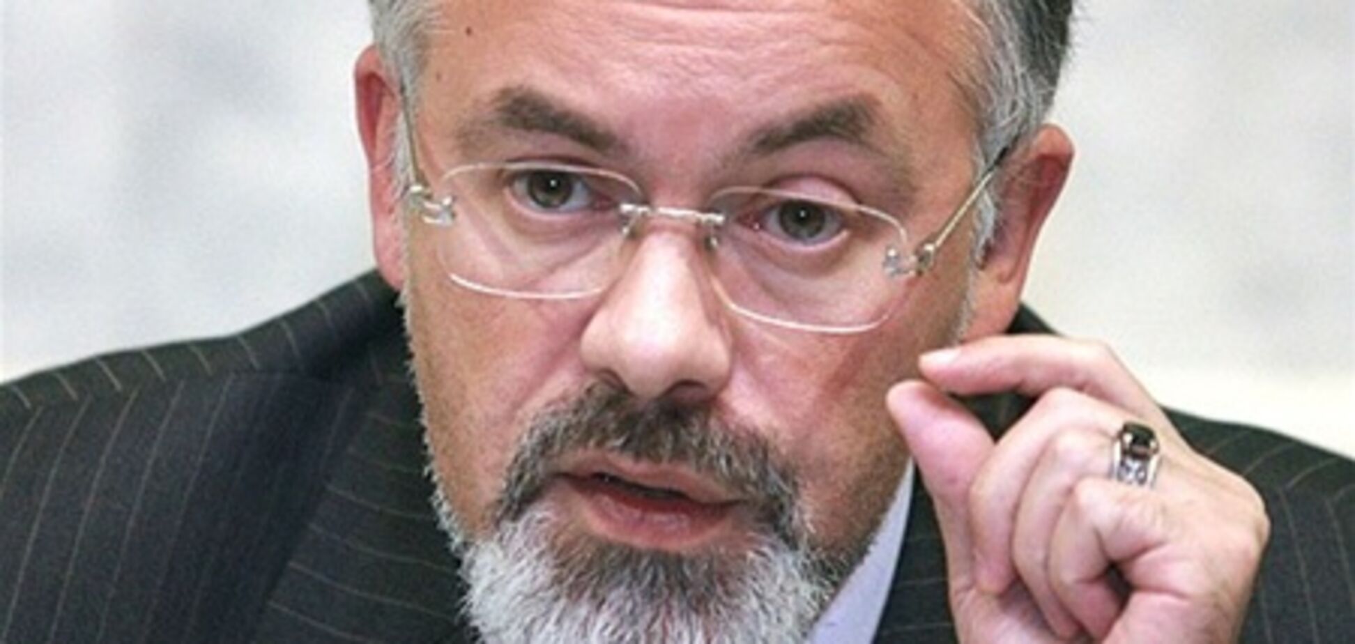 Оппозиция объявила Табачнику бойкот