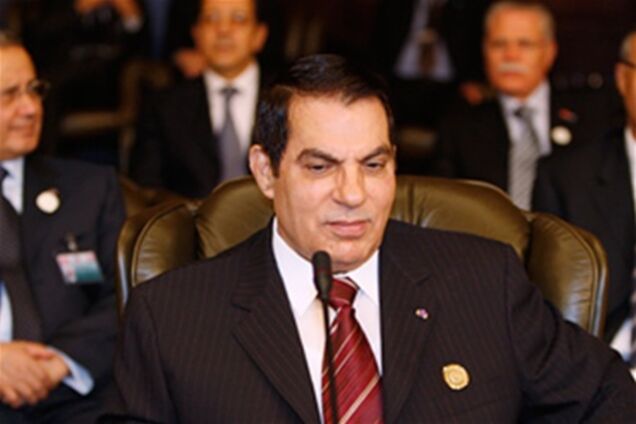 СМИ: Экс-президент Туниса вслед за Мубараком впал в кому