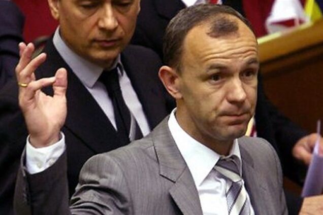 СБУ нагрянуло в офис БЮТ. Депутаты срочно покинули Раду