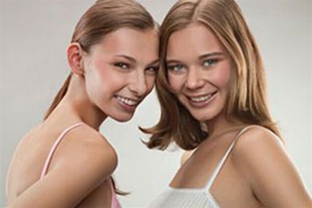 От депрессии девушек спасают только подруги 