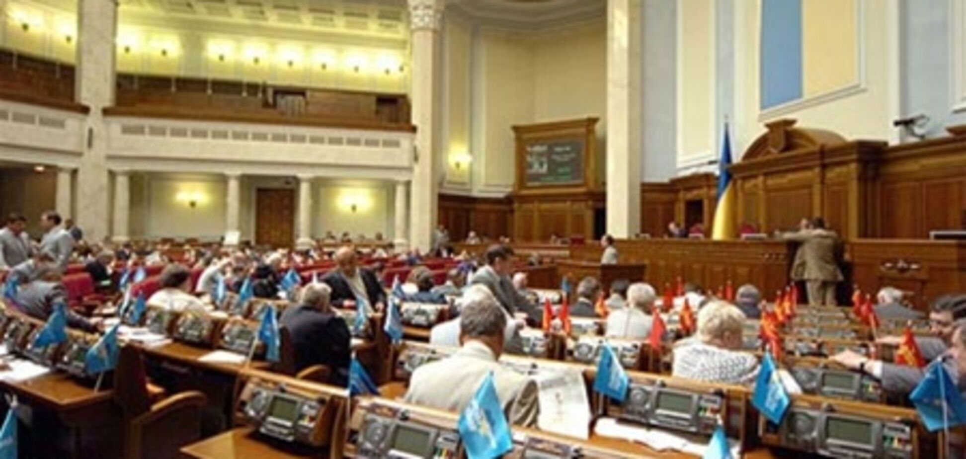 Нардепы отказались увеличивать пенсию за сверхнормативный стаж