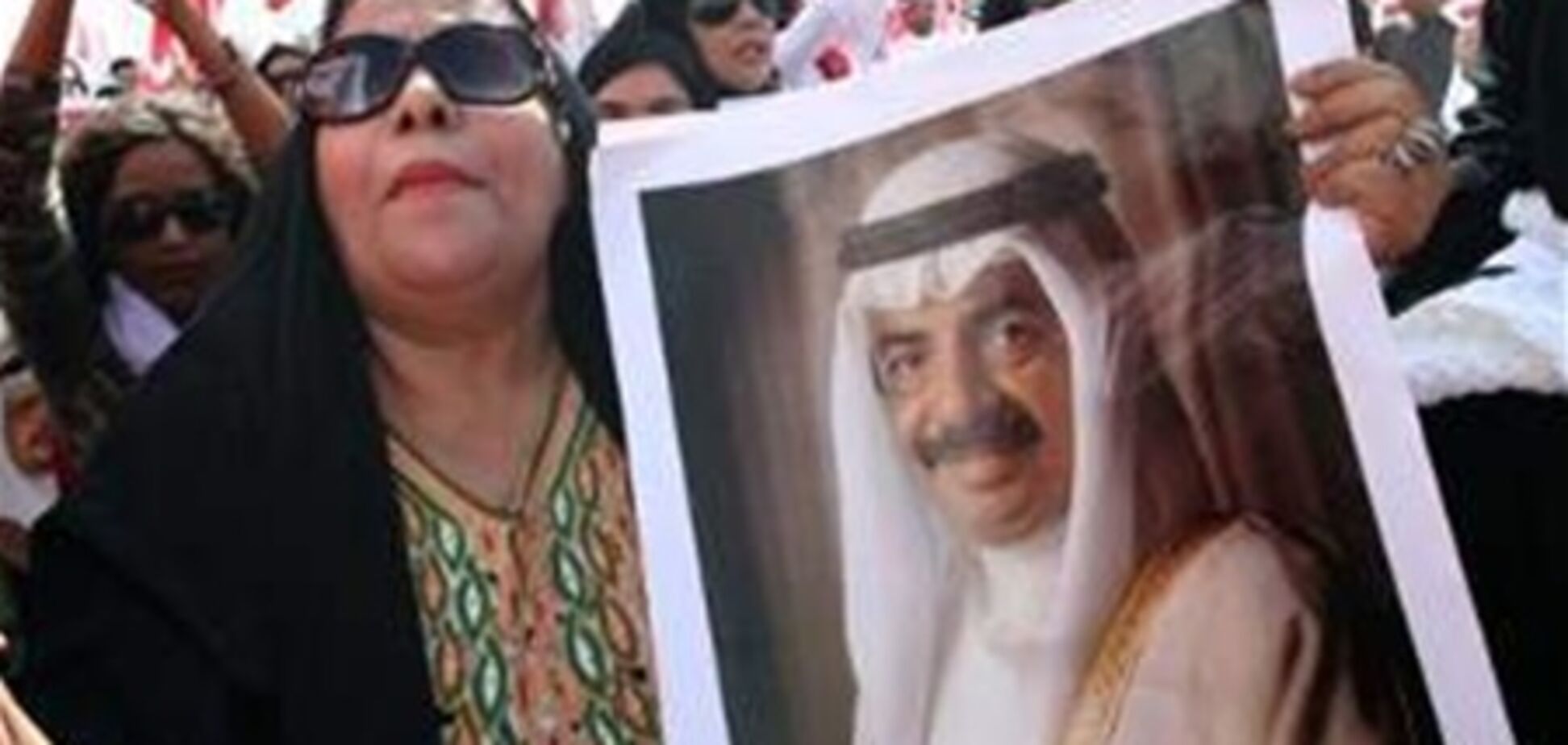 Король Бахрейна отправил наследника на переговоры с оппозицией