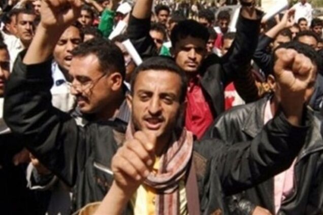 В Ливии демонстрантов расстреливают с вертолетов