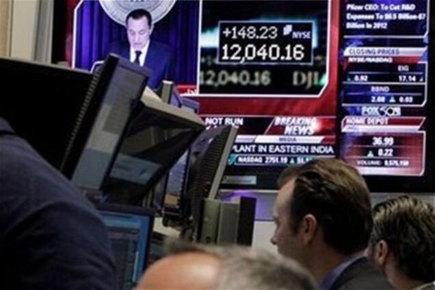 Dow Jones закрылся выше 12000 пунктов впервые с 2008 года