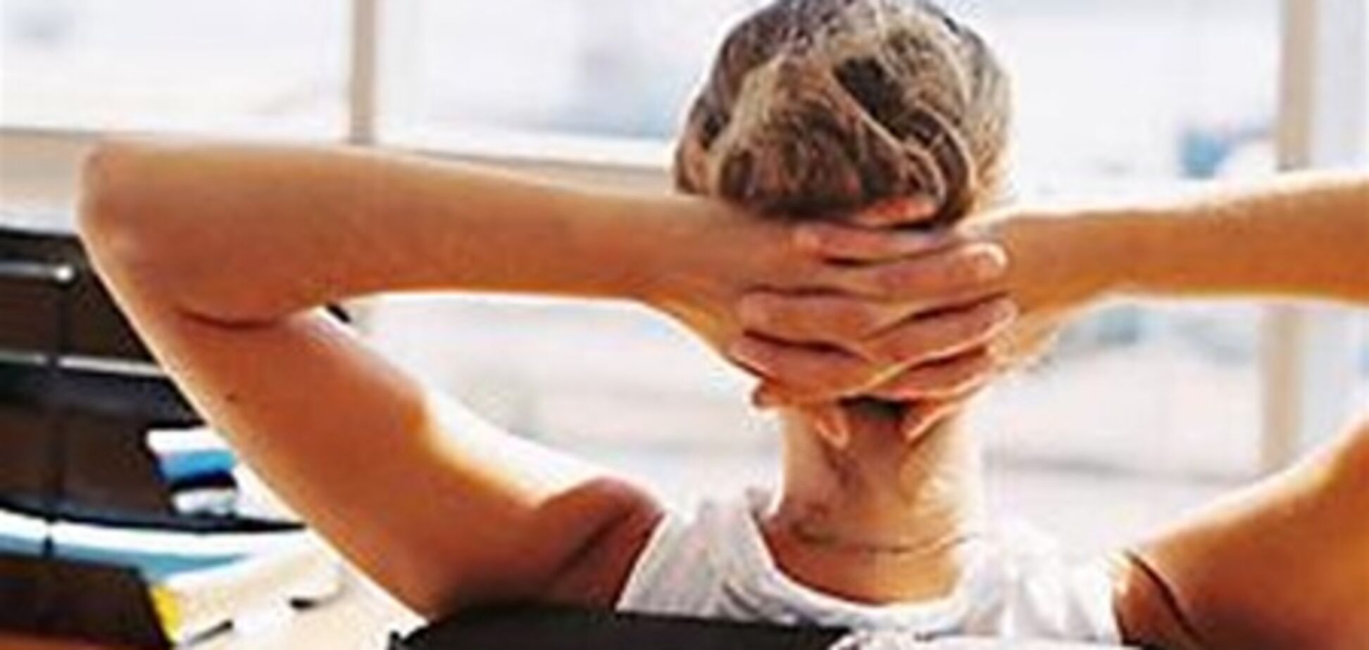 Женщины чаще прогуливают, но больше работают