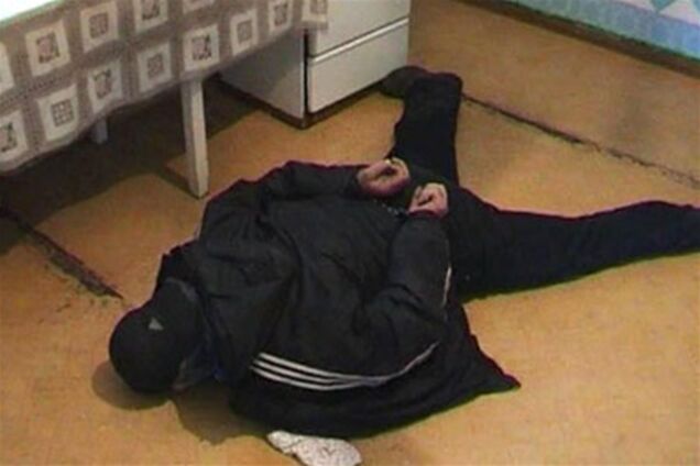 Разоблачили преступную группу торгующую оружием и боеприпасами