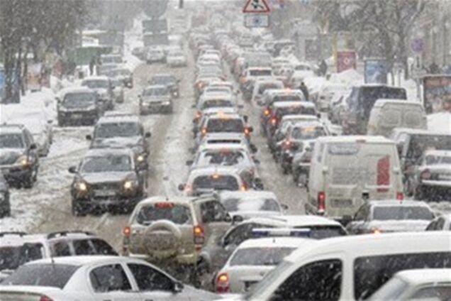 В понедельник утром в Киеве были зафиксированы рекордные в этом году пробки