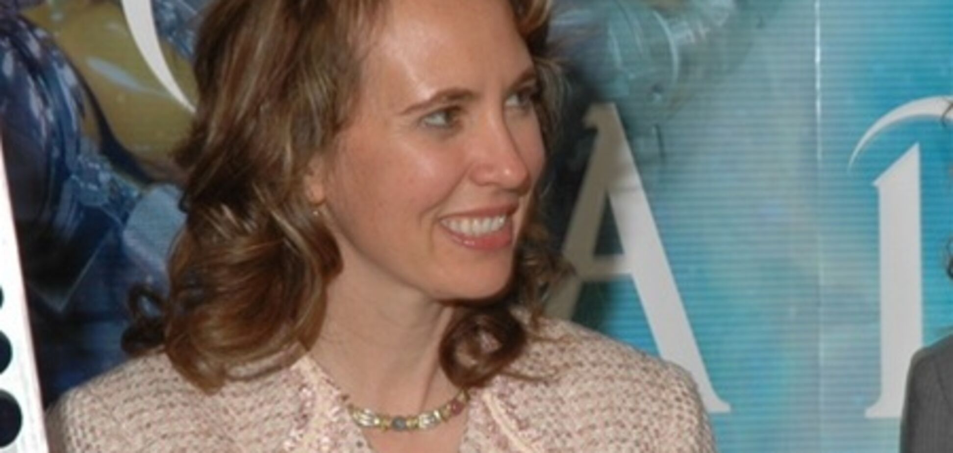 Раненая Гиффордс поздравила мужа с днем рождения через Twitter