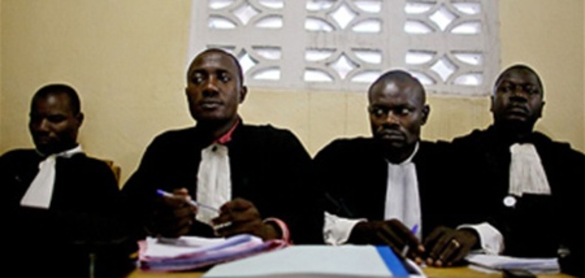 Суд по делу о массовом изнасиловании