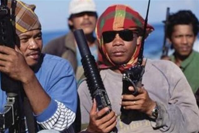 Генсек НАТО: сподіваємось, що Україна підключиться до боротьби з піратами