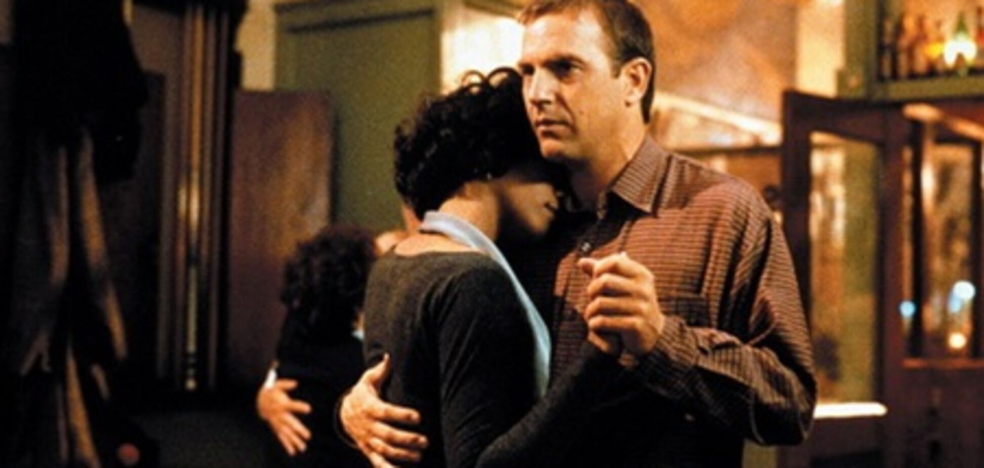 «Телохранителя» с Костнером и Хьюстон переснимут