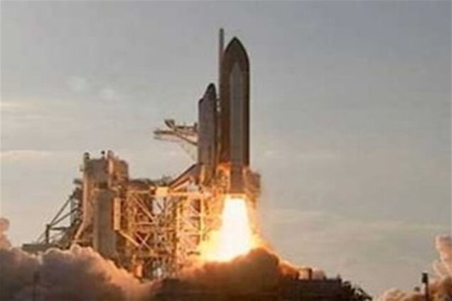 При запуске Discovery от шаттла «что-то отвалилось». Видео