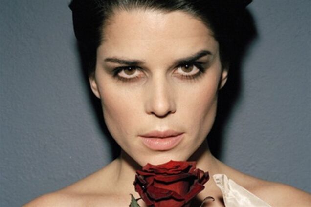 Звезда «Крика» Нив Кэмпбелл: терминатор с розой