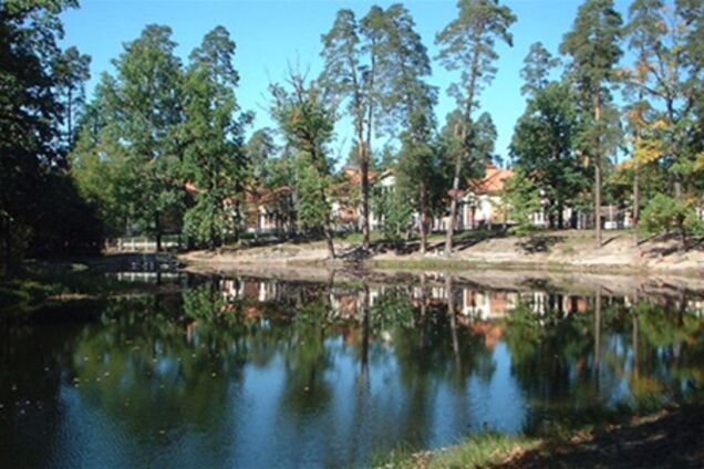 Чиновники поедут  в 'Пущу-Водицу' за счет бюджета