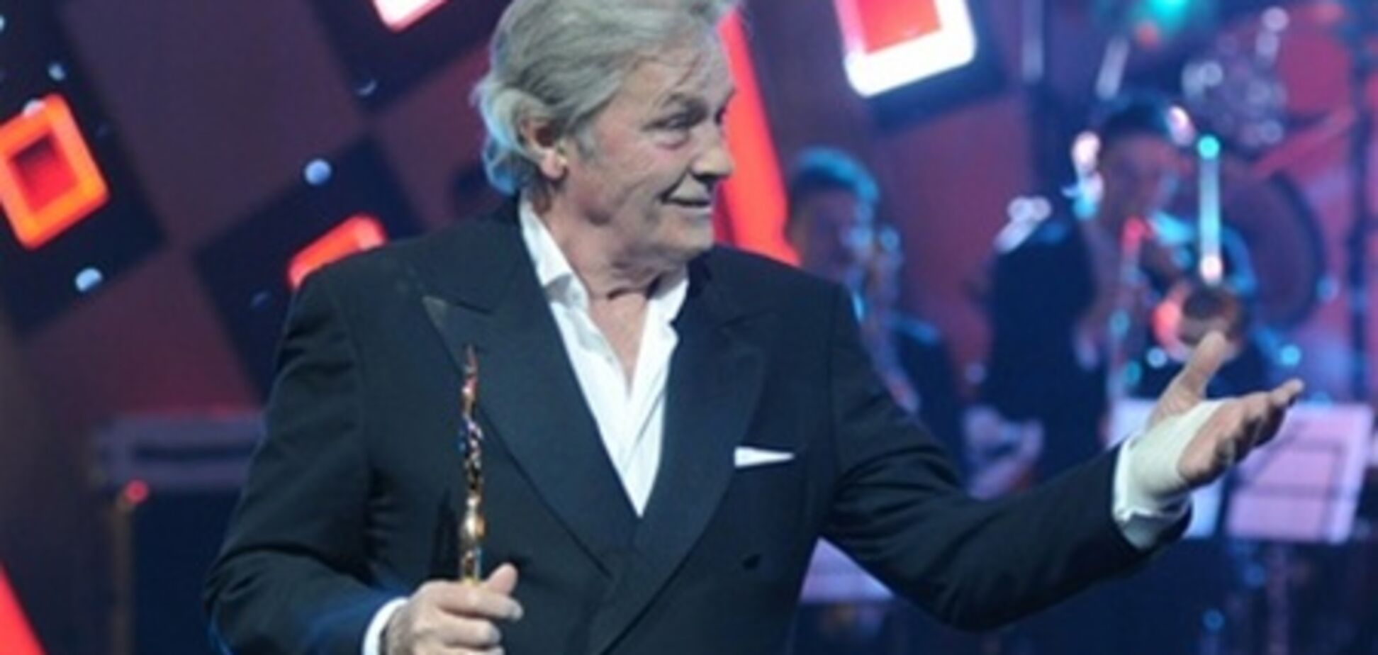 Ален Делон раздал награды на 'Телезвезде'